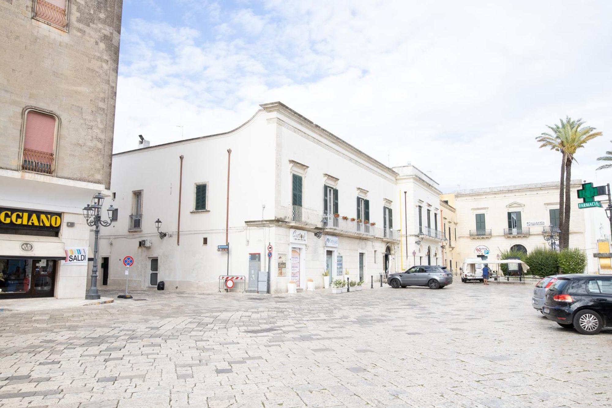 מלון פוג'ארדו Palazzo Circolone מראה חיצוני תמונה